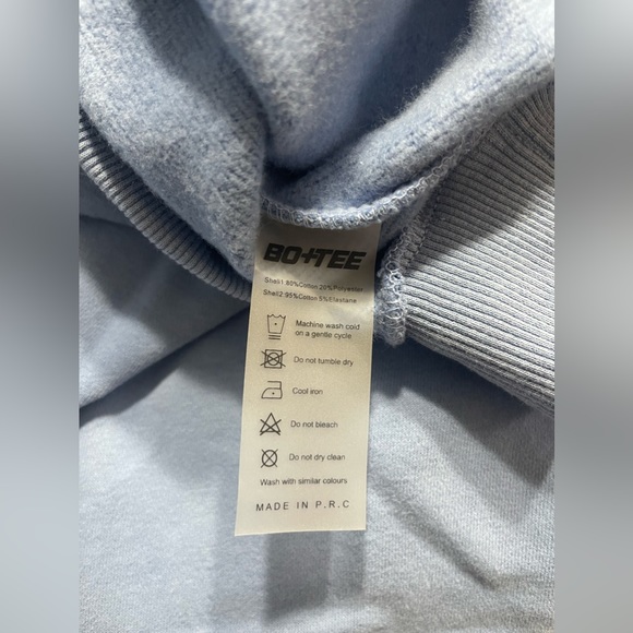 Bo + Tee Size Medium Restore Half Zip Cropped Sweatshirt in Blue - Picture 12 of 12